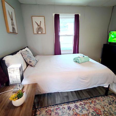 Perfect Combo Of Charm & Comfort- 2Bedroom Home Noblesville Exterior foto
